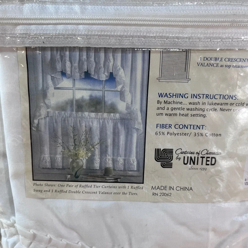 Vtg Vienna Embroidered Eyelet Ruffled Double Crescent Valance White 60x15 361